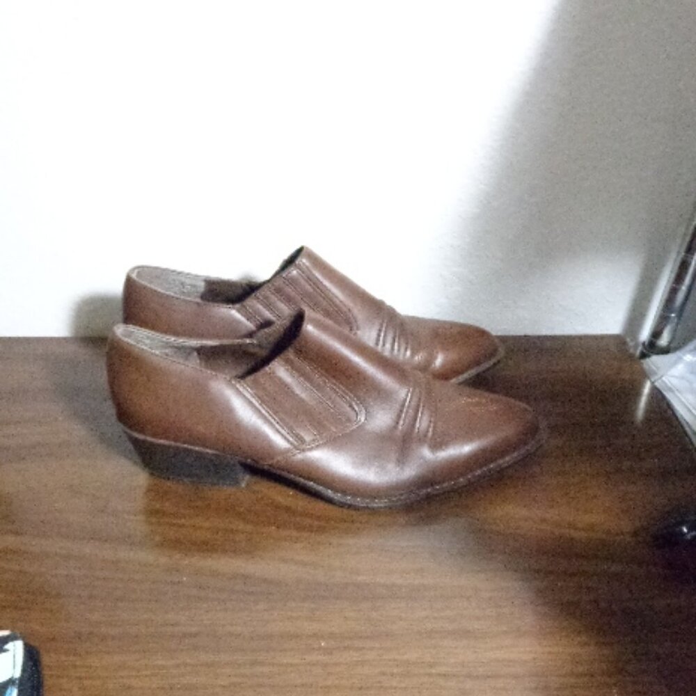 Vintage 8 1/2 M Brown Leather Pointed Toe Heels Short Boots Maine Woods